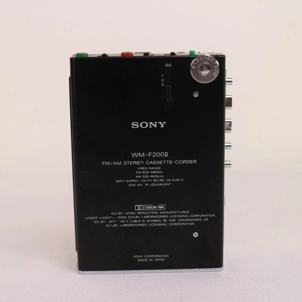 VTG Sony Walkman WM-F200II Cassette Player For Parts FM/AM Stereo Auto Reverse